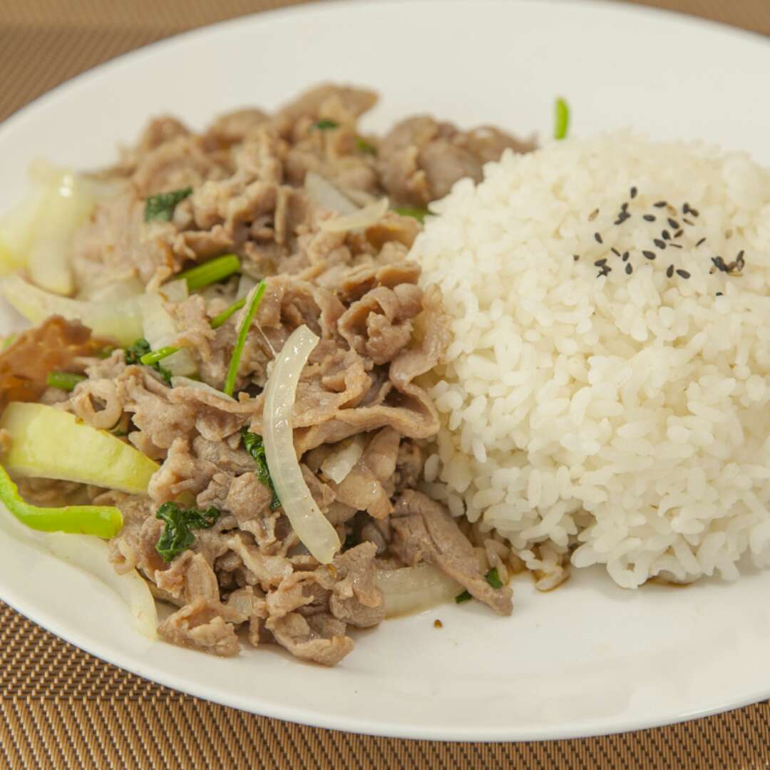 葱爆肉盖饭 ￥14元/份 已售11份