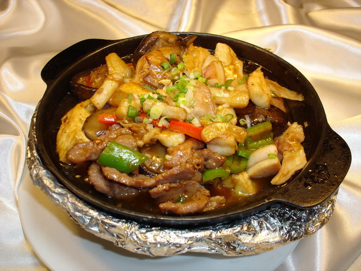 八珍豆腐煲  ￥13.5元/份 已售0份