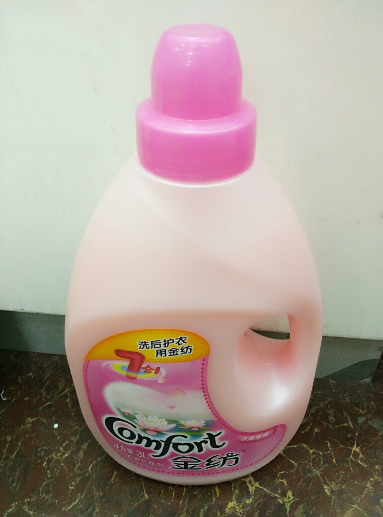 金纺衣物护理剂水清莲香3l ￥28元/瓶 已售4份