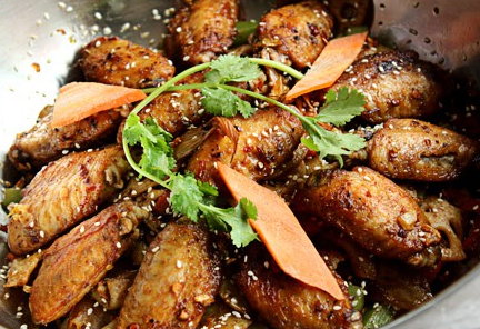 干锅麻辣中翅(小份) 打包盒 ￥54元/份 已售12份