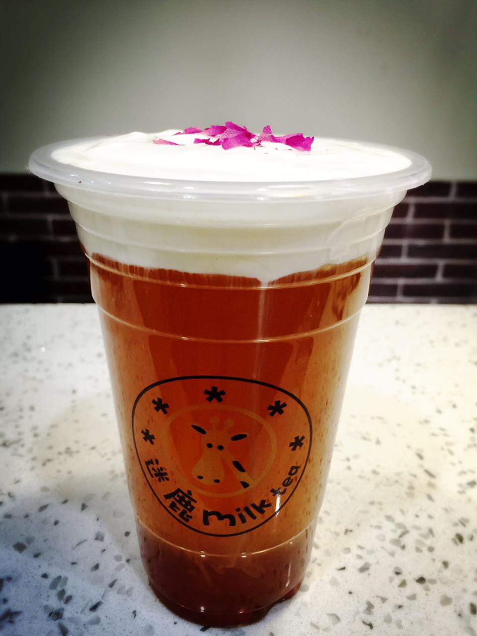 玫瑰乌龙奶盖(冷,热) $10元/杯 已售7份