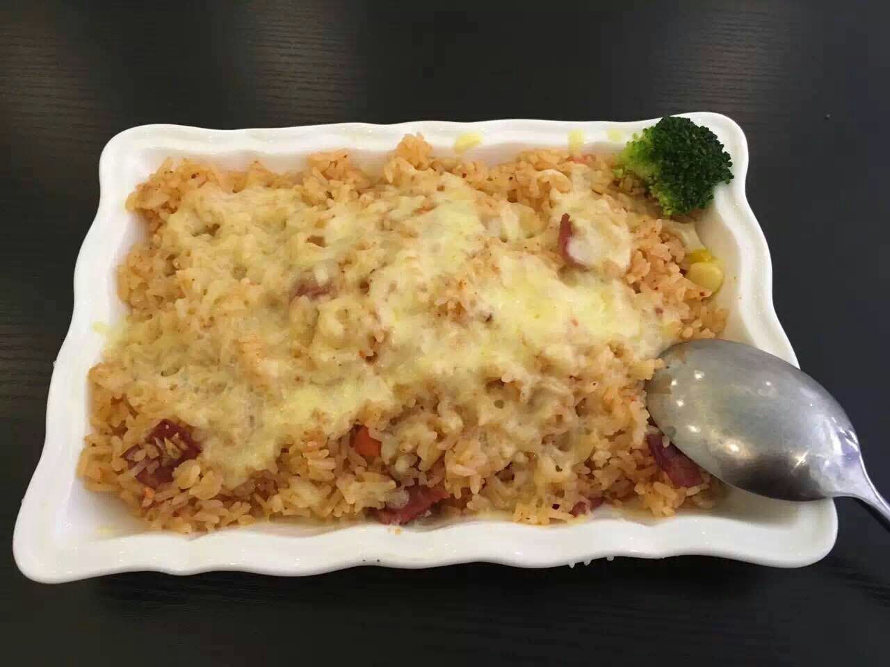 芝士焗饭 ￥18元/份 已售104份
