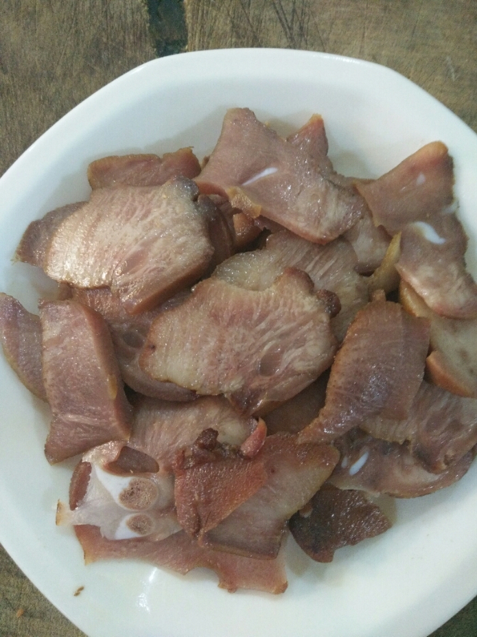 五香猪嘴(小) ￥18元/份 已售87份