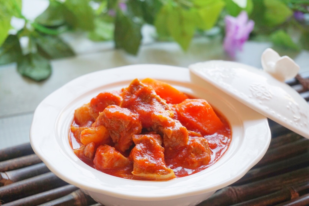 西红柿炖牛腩 ￥26元/份 已售35份