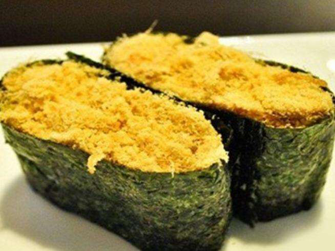 肉松军舰 ￥6元/2个 月售24份