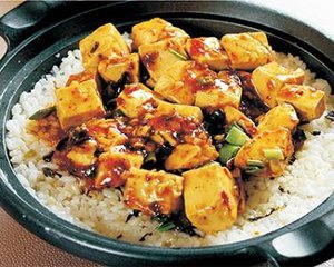 麻婆豆腐煲仔饭 ￥11元/份 已售44份