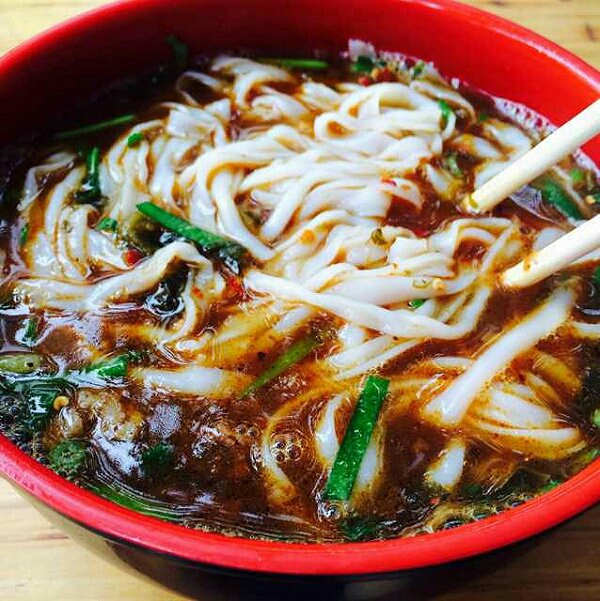 鸡肉米干(红米干)(白米干) ￥8元/大碗 已售93份