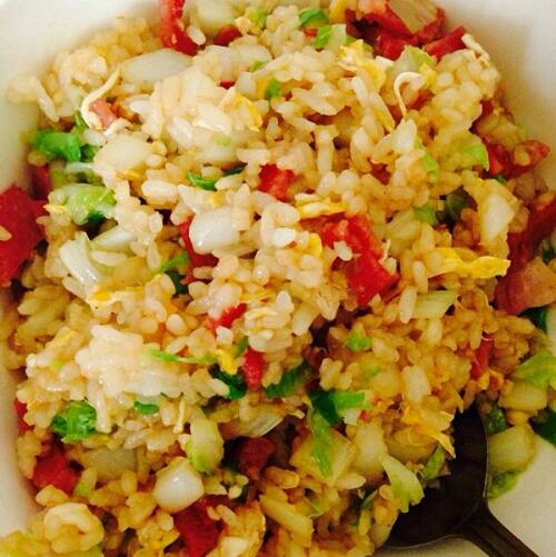 白菜,鲜肉,酸辣子炒饭 ￥12元/一份 已售6份