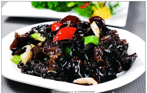 炒木耳 ￥15元/份 已售0份