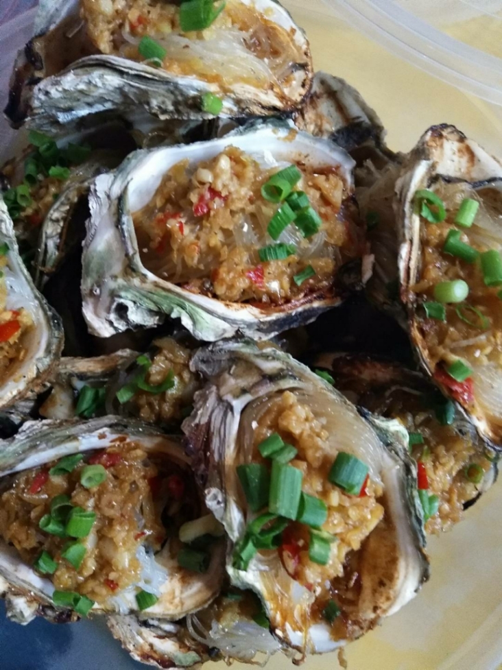 生蚝一打(12个) ￥90元/份 已售76份