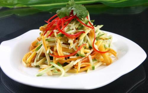凉拌海蜇皮金针菇 ￥25元/份 已售9份