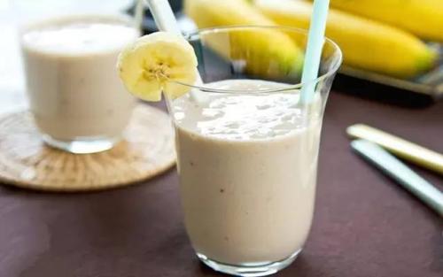香蕉牛奶 ￥9元/杯 已售2份