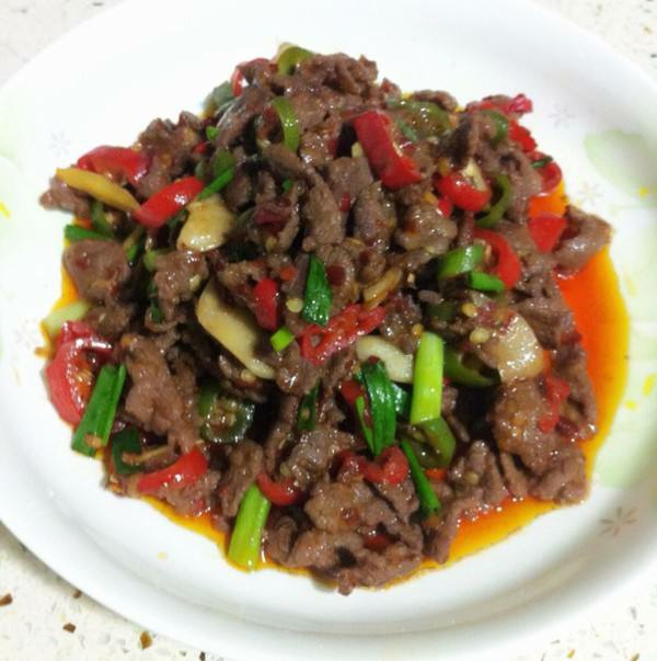 山胡椒炒牛肉.川芹炒牛肉,青椒牛肉 ￥31元/份 已售12份