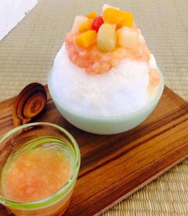 鲜杂果刨冰/小 ￥6元/盘 已售0份