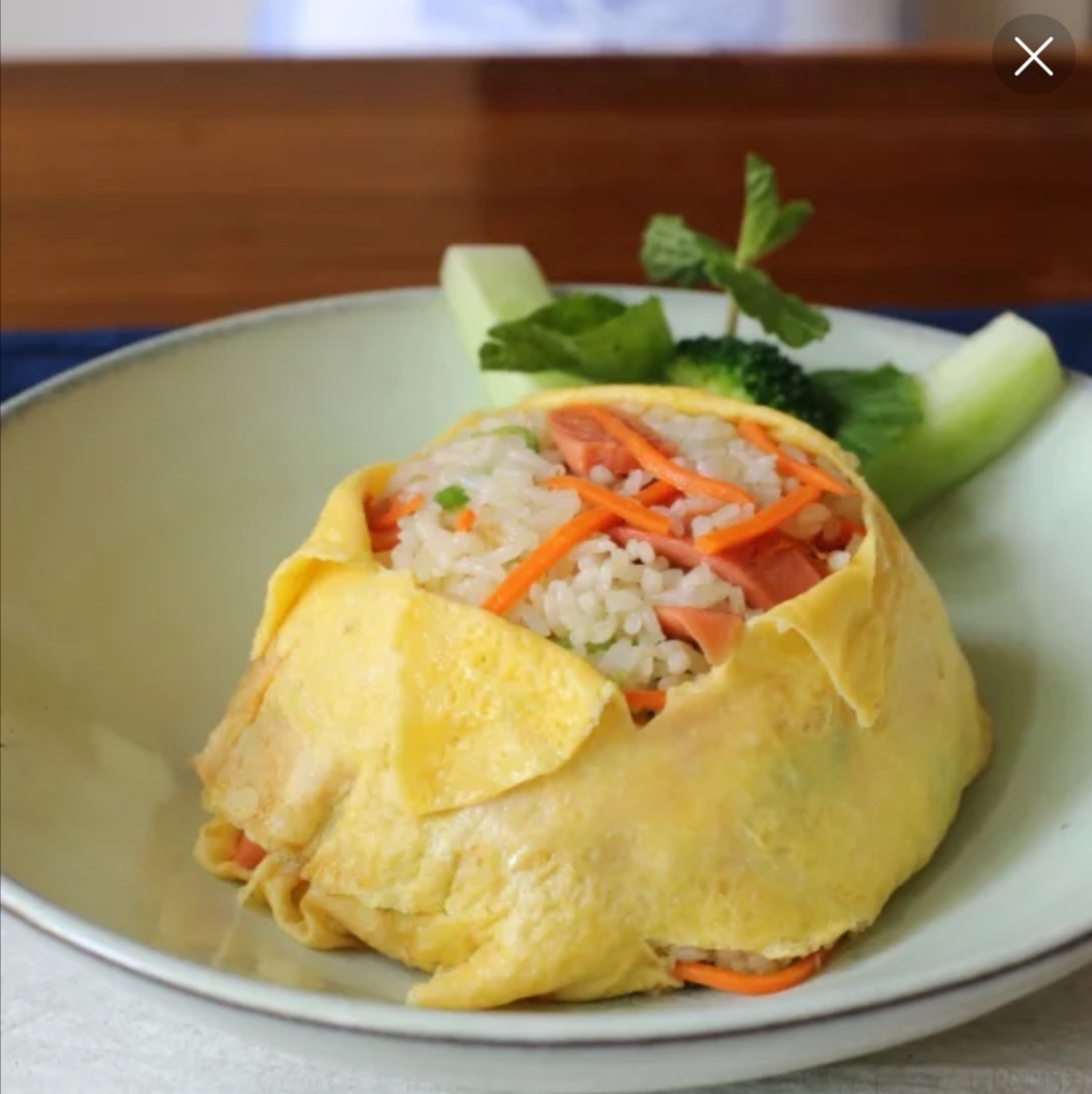 蛋包饭(内有火腿肠) ￥22元/份 已售13份