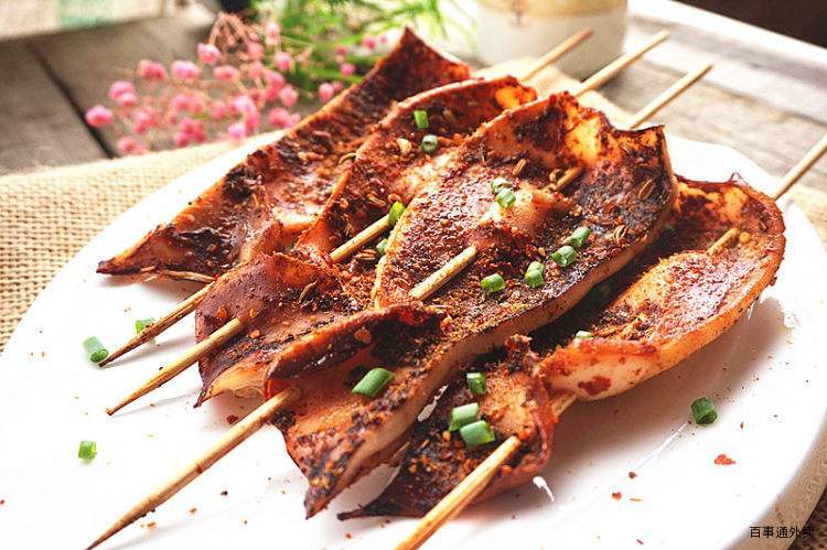 烤鱿鱼 ￥5元/串 已售1份