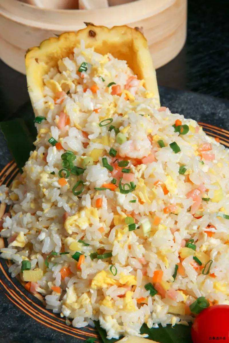 木瓜鲜肉炒饭 ￥12元/份 已售65份